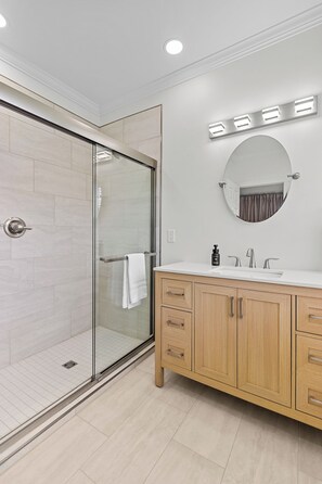 Hair dryer, towels
