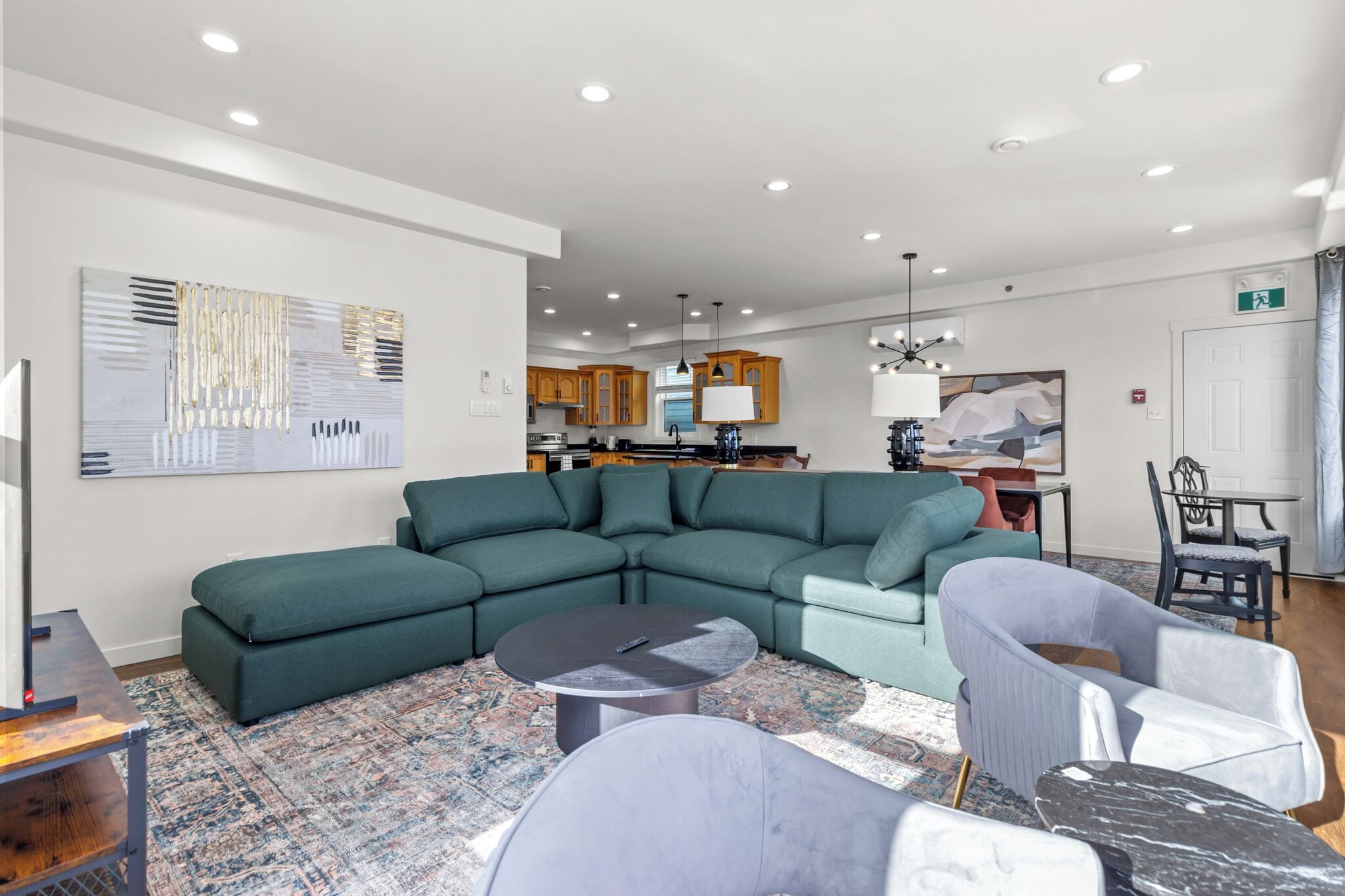 Smart TV, offices