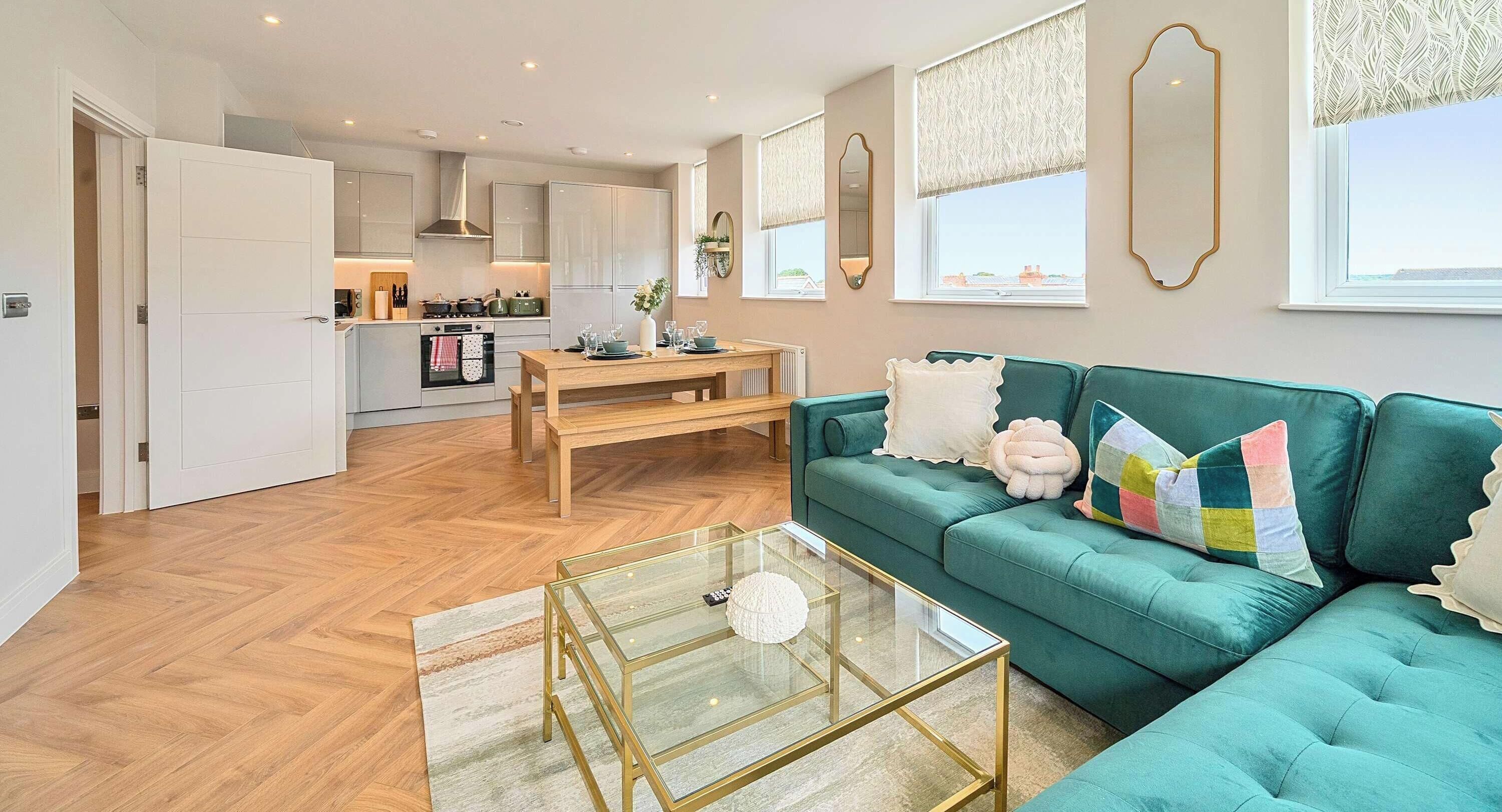 Televisión y oficina 