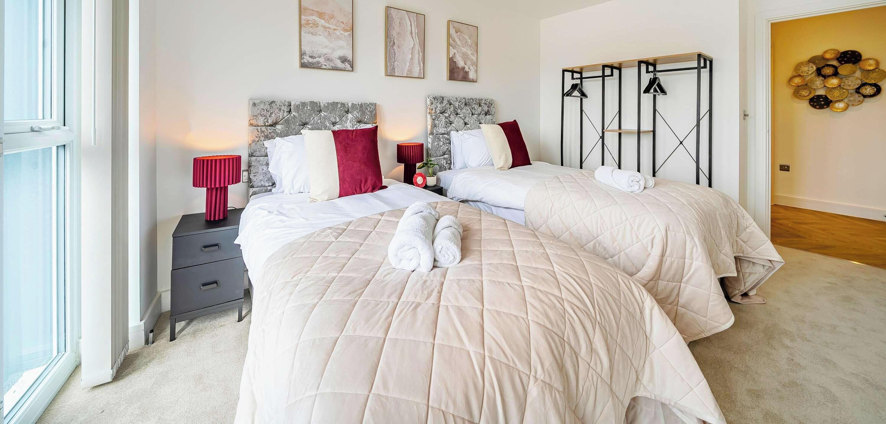 2 bedrooms, desk, iron/ironing board, travel cot