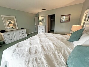 2 عدّة غرف نوم ومكتب ومكواة/لوح كي وواي فاي مجانًا