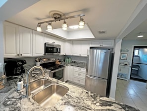 Fridge, microwave, oven, stovetop - Sea Winds 55 Beachside Community With Private Beach Access (St. Augustine)