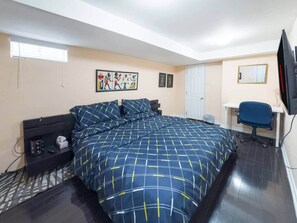 1 bedroom, iron/ironing board, WiFi, bed sheets