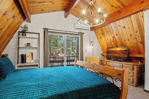 2 bedrooms, iron/ironing board, travel crib, WiFi