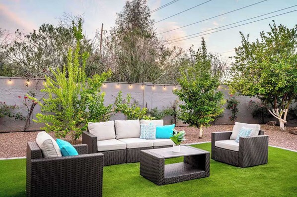 المنطقة المحيطة بالمنشأة