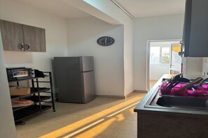 Microwave, oven, stovetop