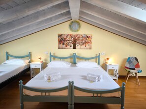 1 bedroom, free WiFi, bed sheets