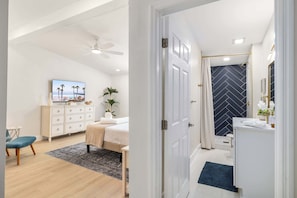 4 bedrooms, iron/ironing board, travel cot, WiFi