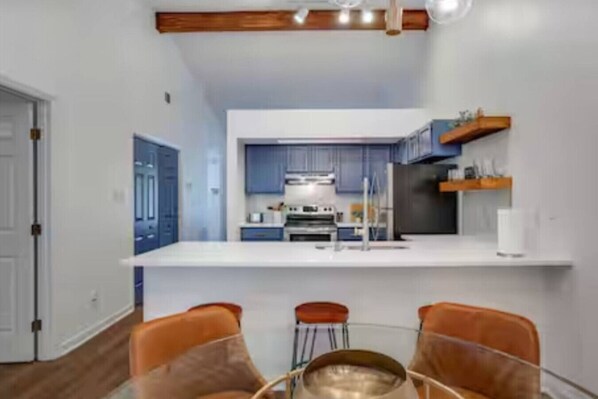 Fridge, microwave, oven, dishwasher