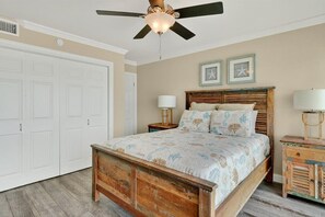 2 室のベッドルーム、アイロン / アイロン台、旅行用ベビーベッド、WiFi (無料)