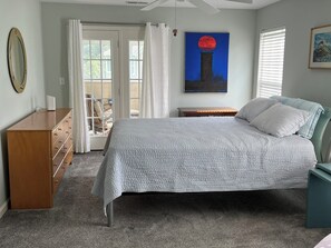 3 chambres, fer et planche à repasser, Wi-Fi gratuit, draps fournis