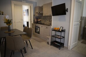 Oven, stovetop