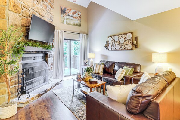 Apartment (3 Bedrooms) | Interior - Ski, Hike & Explore: Mtn-view Haven in Gatlinburg! (Gatlinburg)