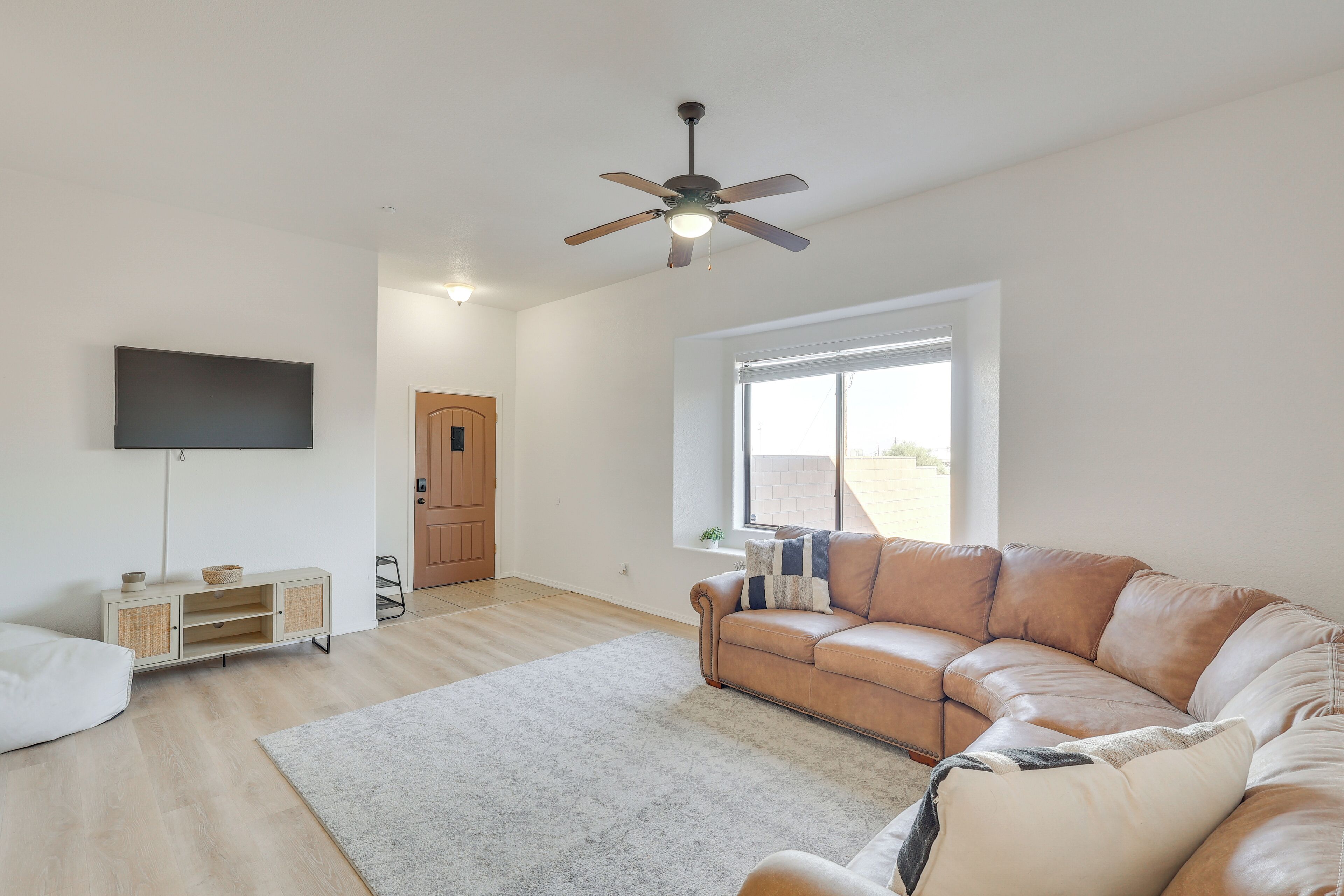 Apartment (3 Bedrooms) | Front of property
