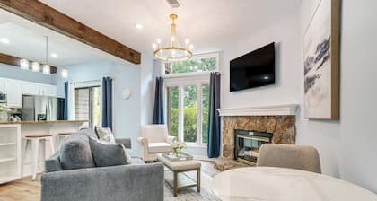 Walk to Slopes: Wintergreen Resort Condo w/ Pool
