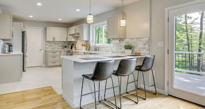 Boat, Fish & Unwind: Waterfront Gem in Pocono Mtns