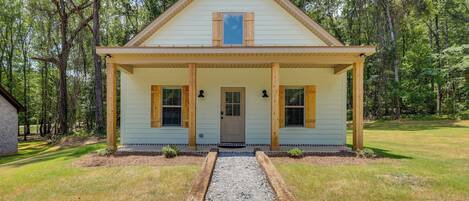 House (2 Bedrooms) | Front of property