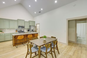Interior - Walk to The Fields at 17 Springs: Millbrook Home! (Millbrook)