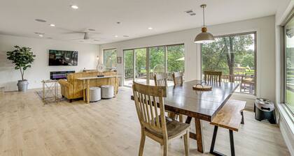 Private Dock: Waterfront Cedar Creek Lake Home