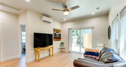 3 Mi to UC Davis: Retreat w/ Furnished Patio!