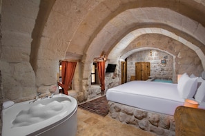 Draps en coton égyptien, literie de qualité supérieure, minibar, bureau