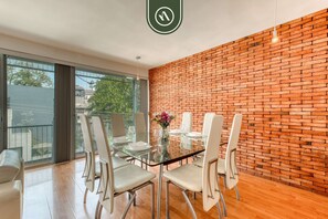 公寓 | 2 間睡房、互聯網