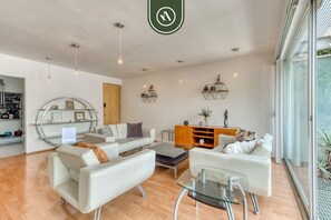 Apartemen | 2 kamar tidur dan internet