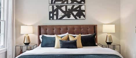 4 habitaciones, escritorio, tabla de planchar con plancha y wifi gratis