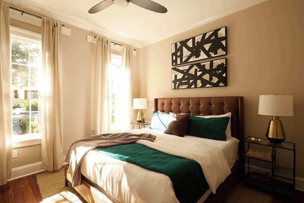 4 bedrooms, desk, iron/ironing board, travel cot