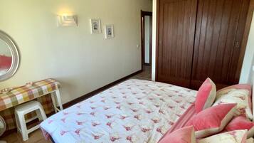 Ferienhaus | 2 Schlafzimmer, Bügeleisen/Bügelbrett