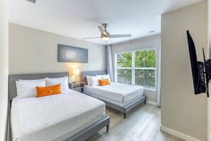 3 bedrooms, iron/ironing board, travel cot, free WiFi - 3 Bedroom 2 Bathroom Villas At Seven Dwarfs 30-105 (Kissimmee)