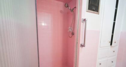 Pet-Friendly 4BR Retreat • Near Parks & Dining