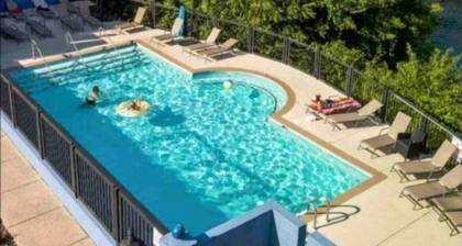 Germantown Area: Riverfront View, Titan's Stadium, Downtown, Food, & Good Times!