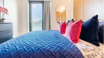 1 soverom, strykejern/-brett, internettilgang og sengetøy