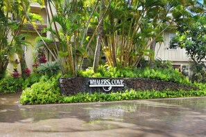 Property grounds - Whalers Cove 223 Breathtaking Ocean & Coastal views (Poipu)