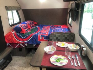 1 bedroom, Internet, bed sheets
