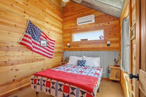 6 bedrooms, WiFi, bed sheets