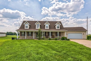 House, 6 Bedrooms | Exterior