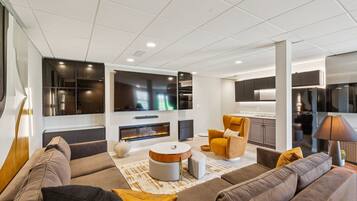 Rumah, 6 kamar tidur | Area keluarga | Smart TV