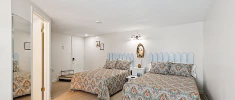 Room, 1 Bedroom | 1 bedroom, free WiFi