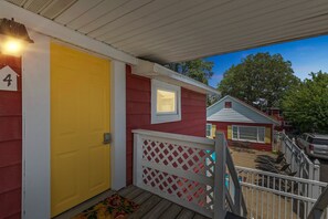 Room, 1 Bedroom | Property grounds