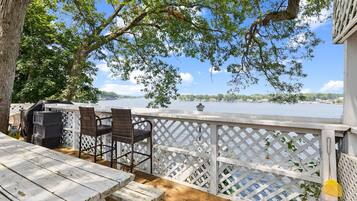Room, 1 Bedroom | Property grounds