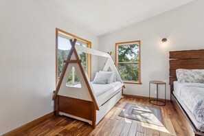 小屋, 3 間臥室 | 3 間臥室、筆電工作空間、熨斗/熨衣板、免費無線上網
