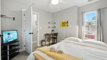 House, 3 Bedrooms | 3 bedrooms, laptop workspace, cots/infant beds, free WiFi