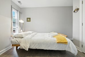 3 habitaciones, espacio para trabajar con laptop, cunas y wifi gratis 