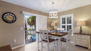 Nhà, 3 phòng ngủ | Khu ăn uống