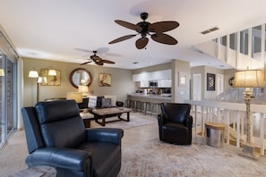 House, 3 Bedrooms | Living area