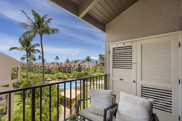 Condo, 2 Bedrooms | Property grounds - Kamaole Sands #5-401 2 Bedroom Condo (Kihei)
