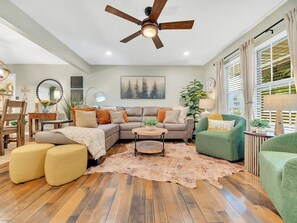 House, 3 Bedrooms | Living area