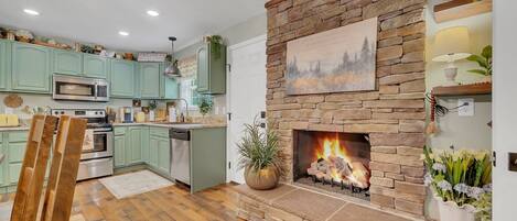 Casa, 3 habitaciones | Cocina privada | Refrigerador, horno, cafetera y tetera y tostadora